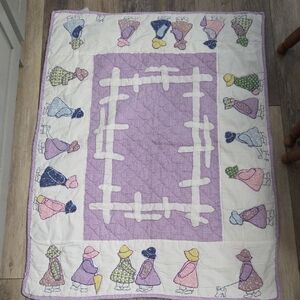 VTG 90'S Colorful Patchwork Quilt with Sunbonnet Sue Design